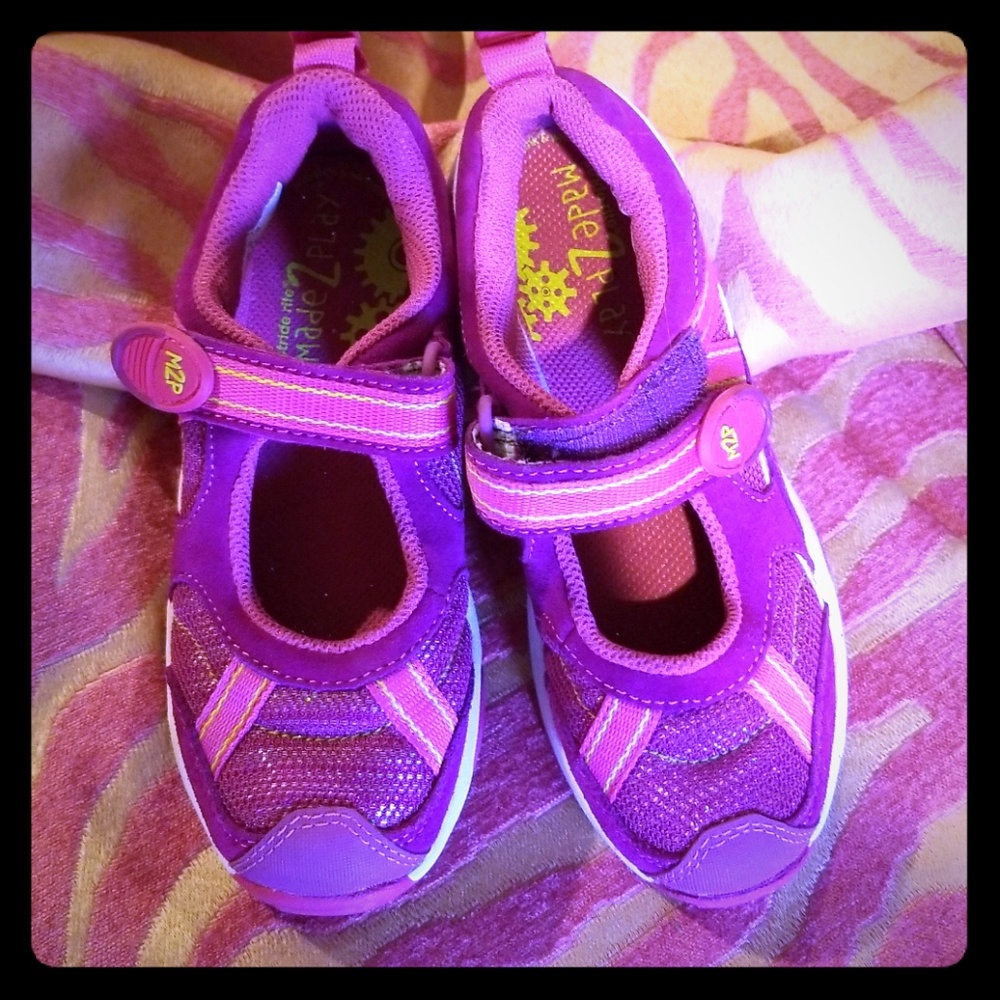 Stride rite Mary Jane sneakers